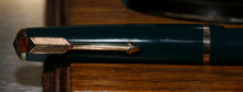 Load image into Gallery viewer, Z-Parker Duofold Senior - Green with Modified No.35 14ct Gold Nib - (P923a)