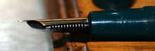 Load image into Gallery viewer, Z-Parker Duofold Senior - Green with Modified No.35 14ct Gold Nib - (P923a)