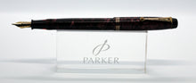 Load image into Gallery viewer, Z-Parker Televisor - Striated Red Slender Size with 14ct Gold W Nib (P932)