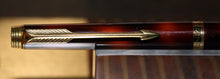 Load image into Gallery viewer, Z-Parker 180 - Tortoiseshell with F/B Gold Triangular 2-Sided Nib - (P937)