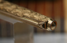 Load image into Gallery viewer, Z-Parker 65 Ball Point - Cumulus Gold with Std Parker Blue Gel Refill - (P944)