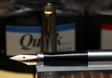 Load image into Gallery viewer, Z-Parker 75 - Flighter GT with "F" Fine Point 14ct Gold Nib - (P953b)
