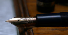 Load image into Gallery viewer, Z-Parker Duofold Maxima - Blue with No.50 14ct Gold Nib - (P957)