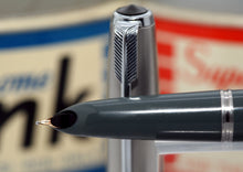 Load image into Gallery viewer, Z-Parker 51 - Grey & Lustraloy with Medium Point 14ct Gold Tubular Nib (P969h)