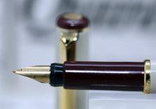 Load image into Gallery viewer, Z-Parker 88 - Ivory & Burgundy Fountain & Ball Point with Gold Plated Nib (P974b)
