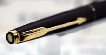 Load image into Gallery viewer, Z-Parker 50 - Matt Brown with Integral Gold Plated Nib (P974i)