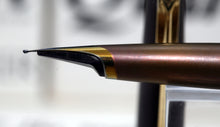 Load image into Gallery viewer, Z-Parker 50 - Matt Brown with Integral Gold Plated Nib (P974i)