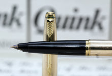 Load image into Gallery viewer, Z-Parker 45 - Imperial Gold Black Tassie with 14ct Gold "F" Nib (P982)