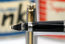 Load image into Gallery viewer, Z-Parker 75 - Cisele - Sterling Silver with 14ct Gold "M" Point Nib  (P985a)