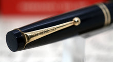 Load image into Gallery viewer, Z-Parker Victory Mk III - Dark Blue with "N" 14ct Gold Nib (P987)