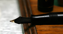 Load image into Gallery viewer, Z-Stephens 106 - Black Herringbone with 14ct Gold Nib - (S106)