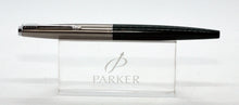 Load image into Gallery viewer, Parker 45 Deluxe CT-Green with Stainless Steel Nib-P0968b
