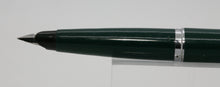 Load image into Gallery viewer, Parker 45 Deluxe CT-Green with Stainless Steel Nib-P0968b
