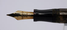 Load image into Gallery viewer, Parker Victory Mk I -Striated Green with "N" 14ct Gold Nib-P1207c
