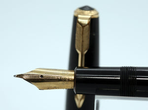 Parker Duofold Maxima - Black with No.50 14ct Gold Nib - P1083