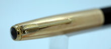 Load image into Gallery viewer, Parker 51 - Black with 14ct Gold Nib - P1115a
