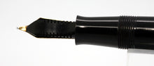 Load image into Gallery viewer, Parker Victory Mk IV - Black with No.25 14ct Gold Nib - P1044a
