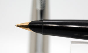 Parker 45 Flighter Chrome End CT - Flighter SS with 14ct Gold Nib - P1108