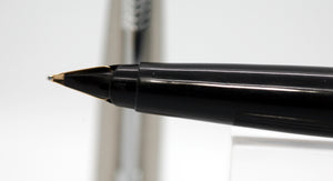 Parker 45 Flighter Chrome End CT - Flighter SS with 14ct Gold Nib - P1108