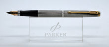 Load image into Gallery viewer, Parker 75-Cisele with M 18ct Gold Nib-P1132a
