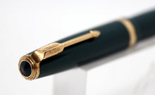 Load image into Gallery viewer, Parker Duofold Demi-Green with 14ct Gold - Vacumatic Canadian Nib-P1154
