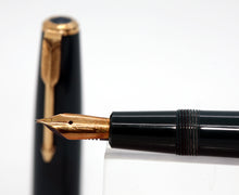 Load image into Gallery viewer, Parker Duofold Demi-Green with 14ct Gold - Vacumatic Canadian Nib-P1154
