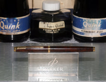 Load image into Gallery viewer, Z-Parker 75 Thuya Laque - No.98 Fine Italic Point 18k Gold Nib
