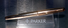 Load image into Gallery viewer, Z-Parker 61 in Insignia Gold - Medium Point 14k Gold Nib
