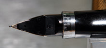 Load image into Gallery viewer, Z-Parker 75 Gold Grain d&#39;Orge 20u - Fine Point 14k Gold Nib
