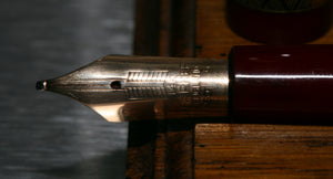 Z-Parker Duofold Maxima in Red with Rare Broad Point No.50 14ct Gold Nib