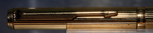 Z-Parker 95 - Godron Gold with Fine Point Gold Nib - (P787)