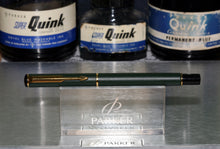 Load image into Gallery viewer, Z-Parker 88 - Matt Green with 88 Gold Nib - (P581)
