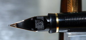 Z-Parker 75 Thuya Laque - No.98 Fine Italic Point 18k Gold Nib