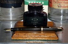 Load image into Gallery viewer, Z-Parker Duofold NS - Chocolate with Duofold &quot;N&quot; 14ct Gold Nib - (P643)
