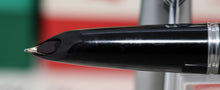 Load image into Gallery viewer, Z-Parker 51 - Black &amp; Lustraloy with Fine Point 14ct Gold Tubular Nib (P969e)
